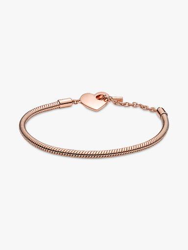 Bracciale Pandora Moments con maglia snake, cuore e barretta a T