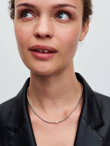 Collana con Perla Coltivata d’Acqua Dolce Trattata e Sfere
