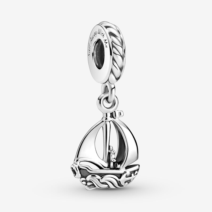 Charm Pendant Voilier image number 0