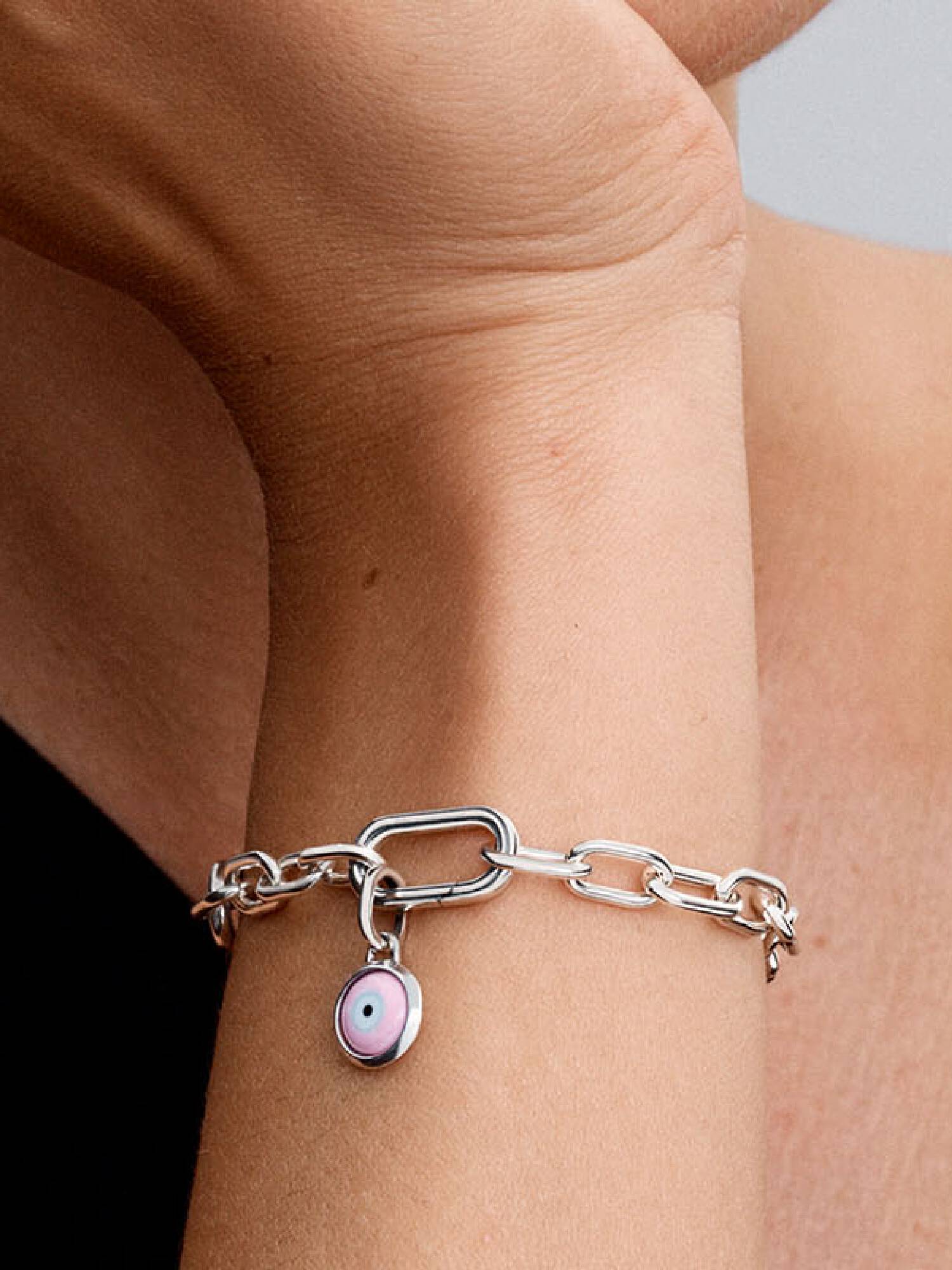 Charm Medallion Mini Evil Eye da incidere Pandora ME