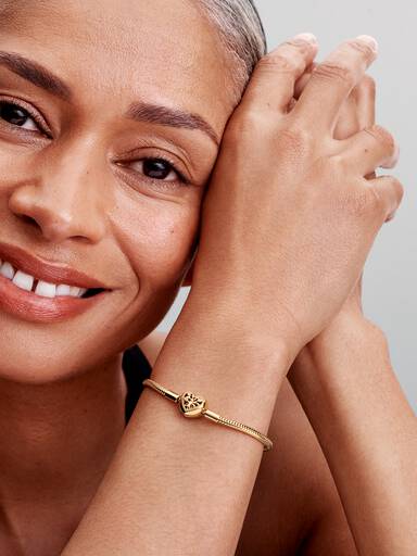 Bracciale a maglia snake con chiusura a cuore con albero della famiglia