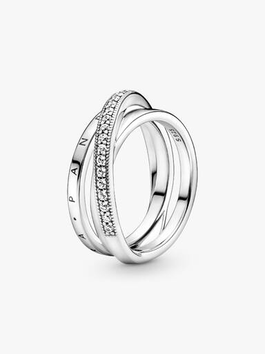Anello con tripla fascia intrecciata e pavé