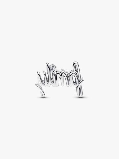 Charm Family scritto a mano