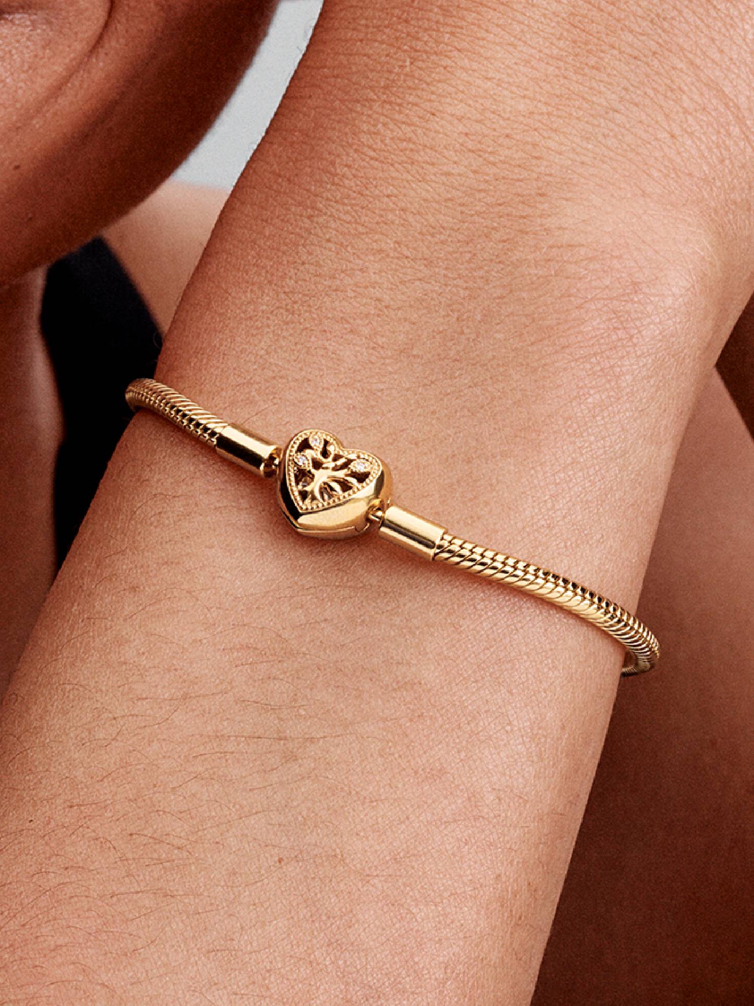 Bracciale a maglia snake con chiusura a cuore con albero della famiglia