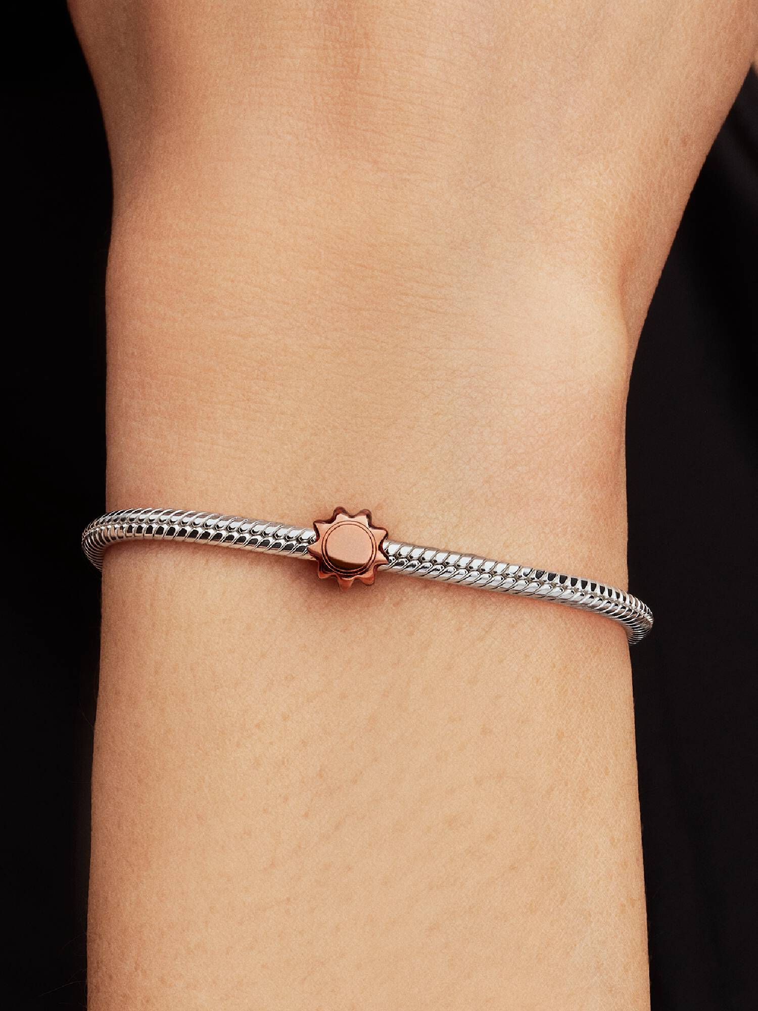 Orangefarbene Sonne Mini-Charm