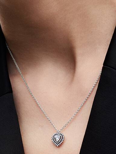 Collier Pendant Halo Cœurs Scintillant