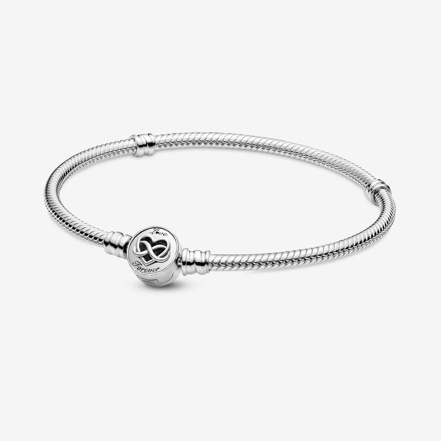 Bracciale Pandora Moments con maglia snake e chiusura con cuore e simbolo dell’infinito image number 0