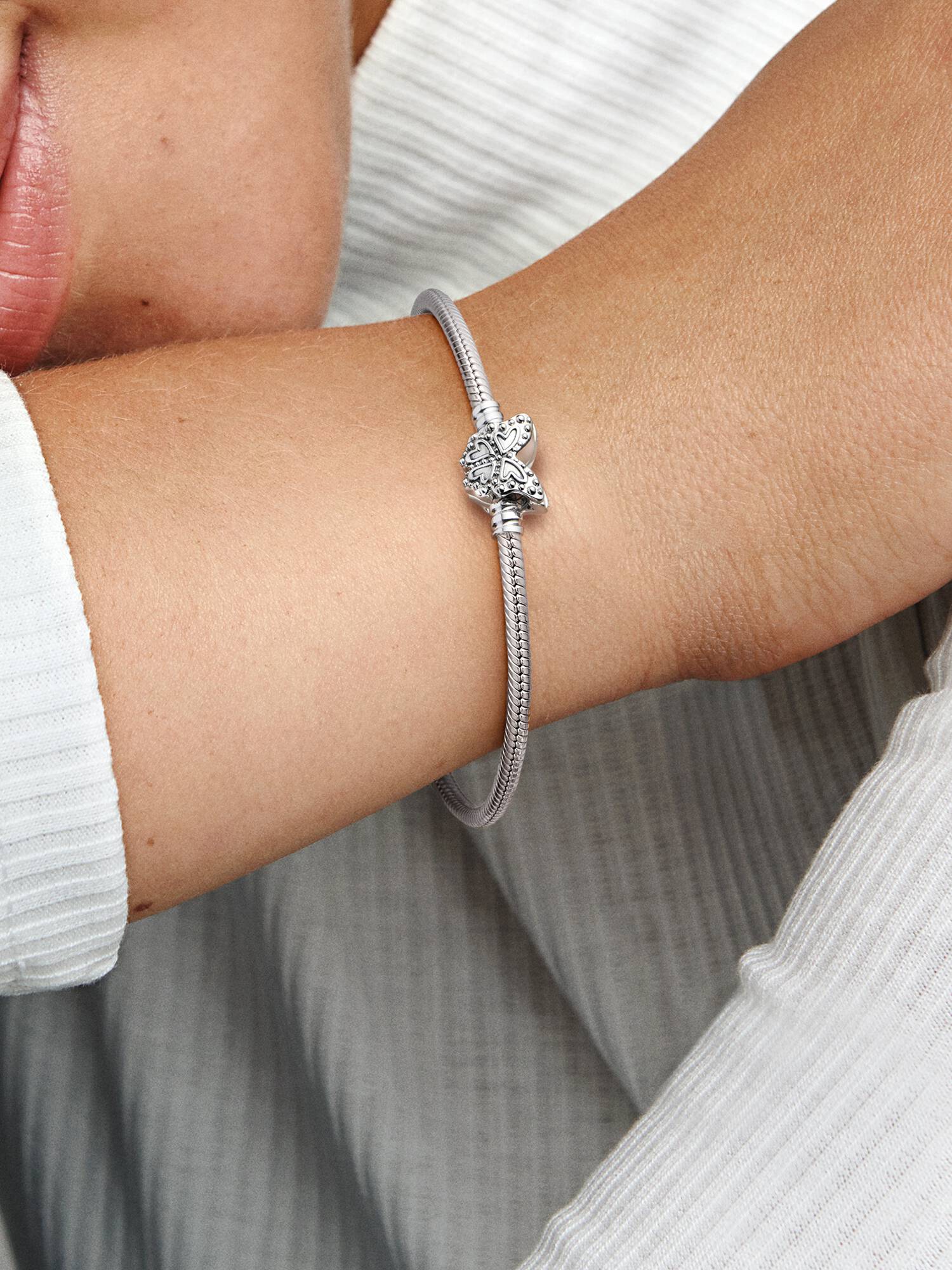 Schlangen-Gliederarmband mit Schmetterling-Verschluss