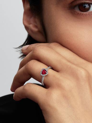 Anello Cuore rosso in rilievo