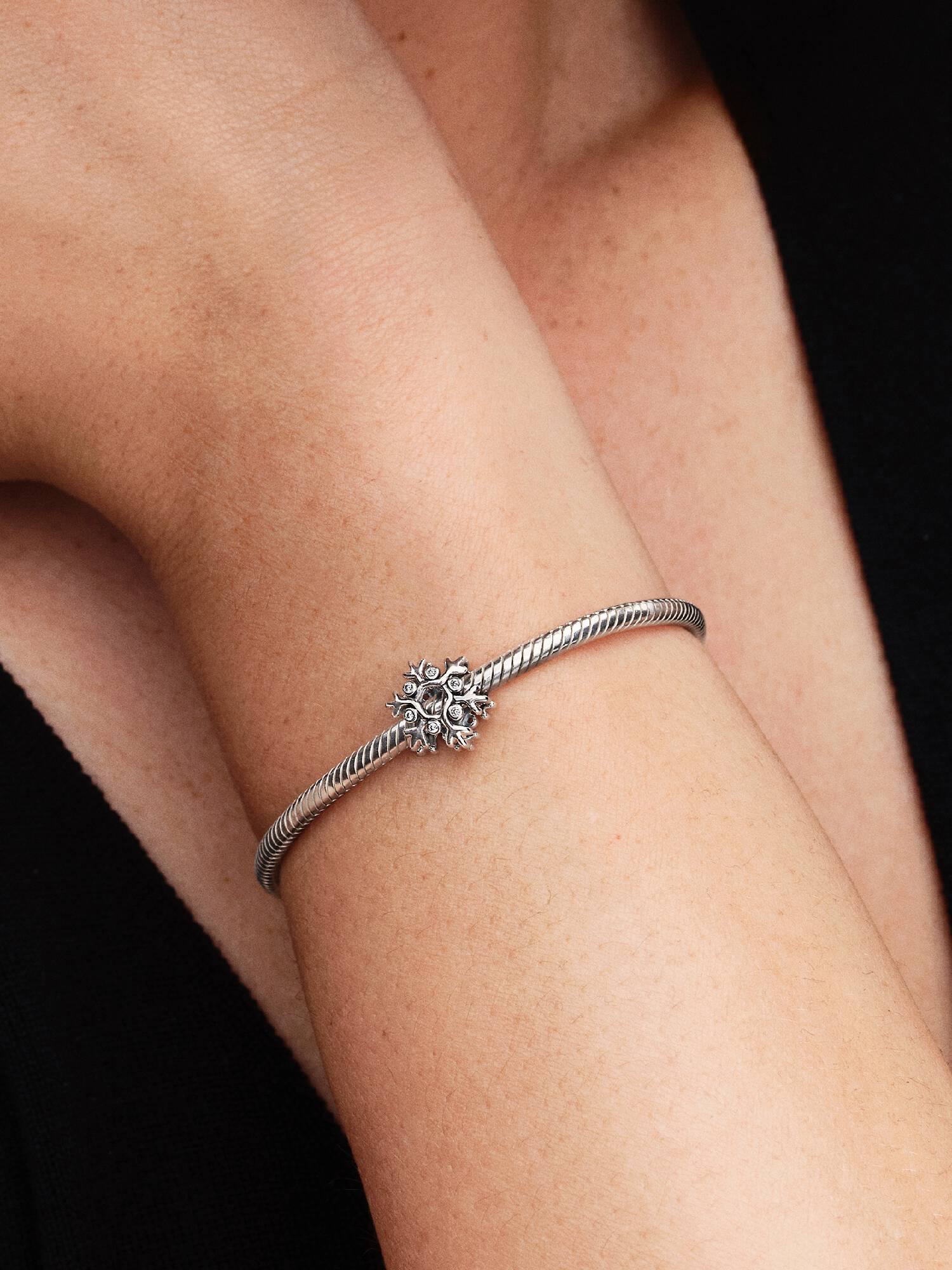 Schneeflocke Charm
