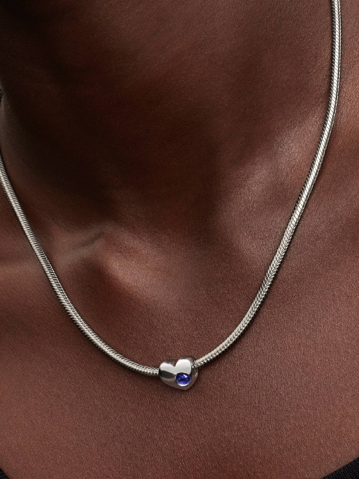 Charm Cuore con pietra blu da incidere