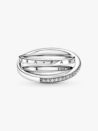 Anello con tripla fascia intrecciata e pavé