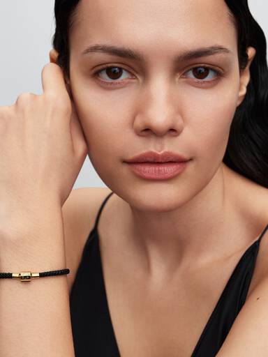 Schimmerndes Schwarzes Kordel-Armband
