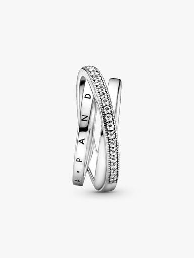 Anello con tripla fascia intrecciata e pavé