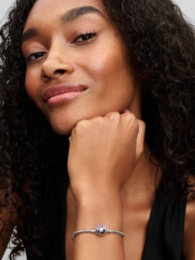 Bracciale con Maglia Snake ispirato a Stitch della collezione Disney x Pandora.