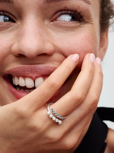 Bague Ouverte Perles de Culture d’Eau Douce Traitées & Pavé