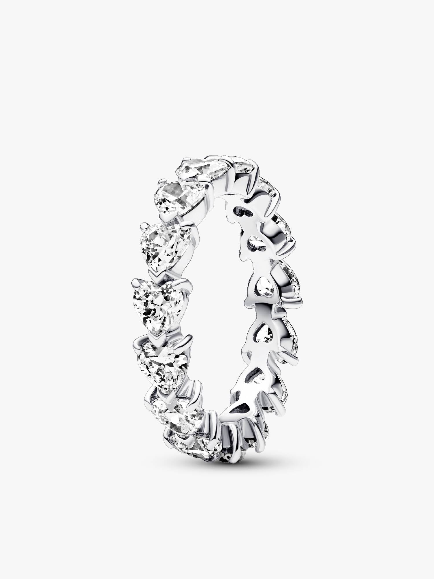 Anello Eternità con fila di cuori