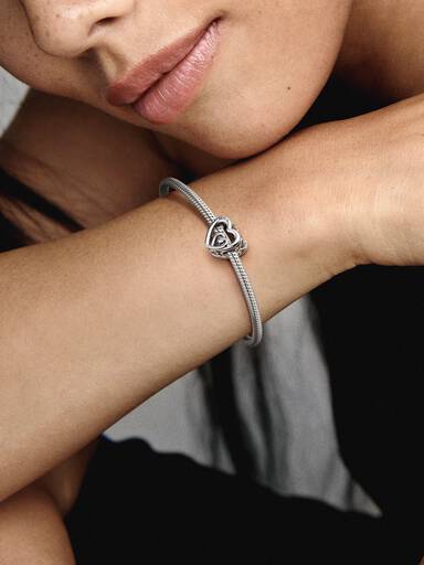 Charm Cuori infiniti intrecciati