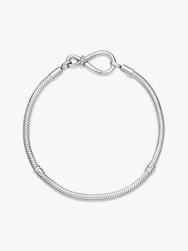 Bracciale Pandora Moments con maglia snake e nodo dell’infinito