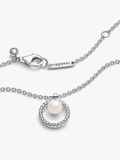 Collana con Perla Coltivata d’Acqua Dolce Trattata e Pavè
