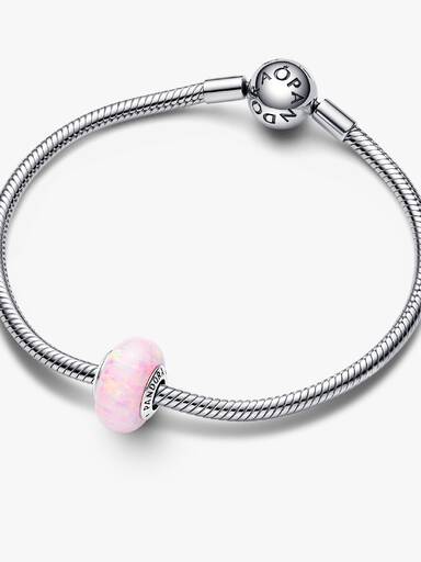 Schillerndes Rosafarbenes Charm